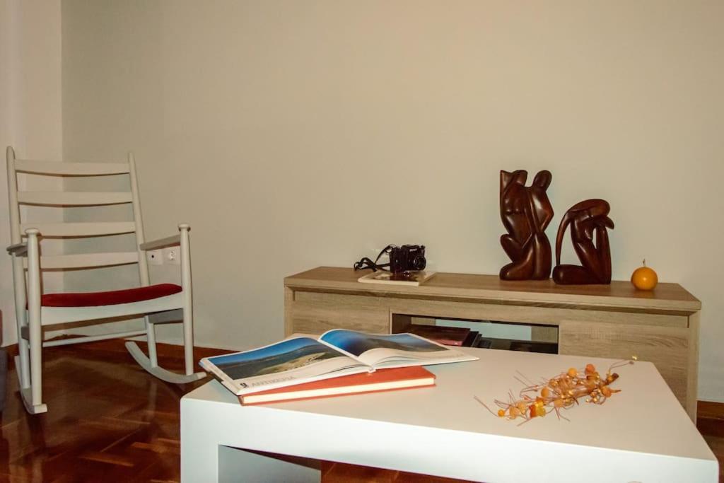 Cozy And Comfortable Apartment In Athens Center Εξωτερικό φωτογραφία